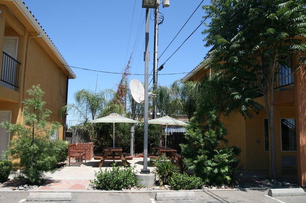 Econo Lodge Inn & Suites Lodi - Wine Country Area Ngoại thất bức ảnh