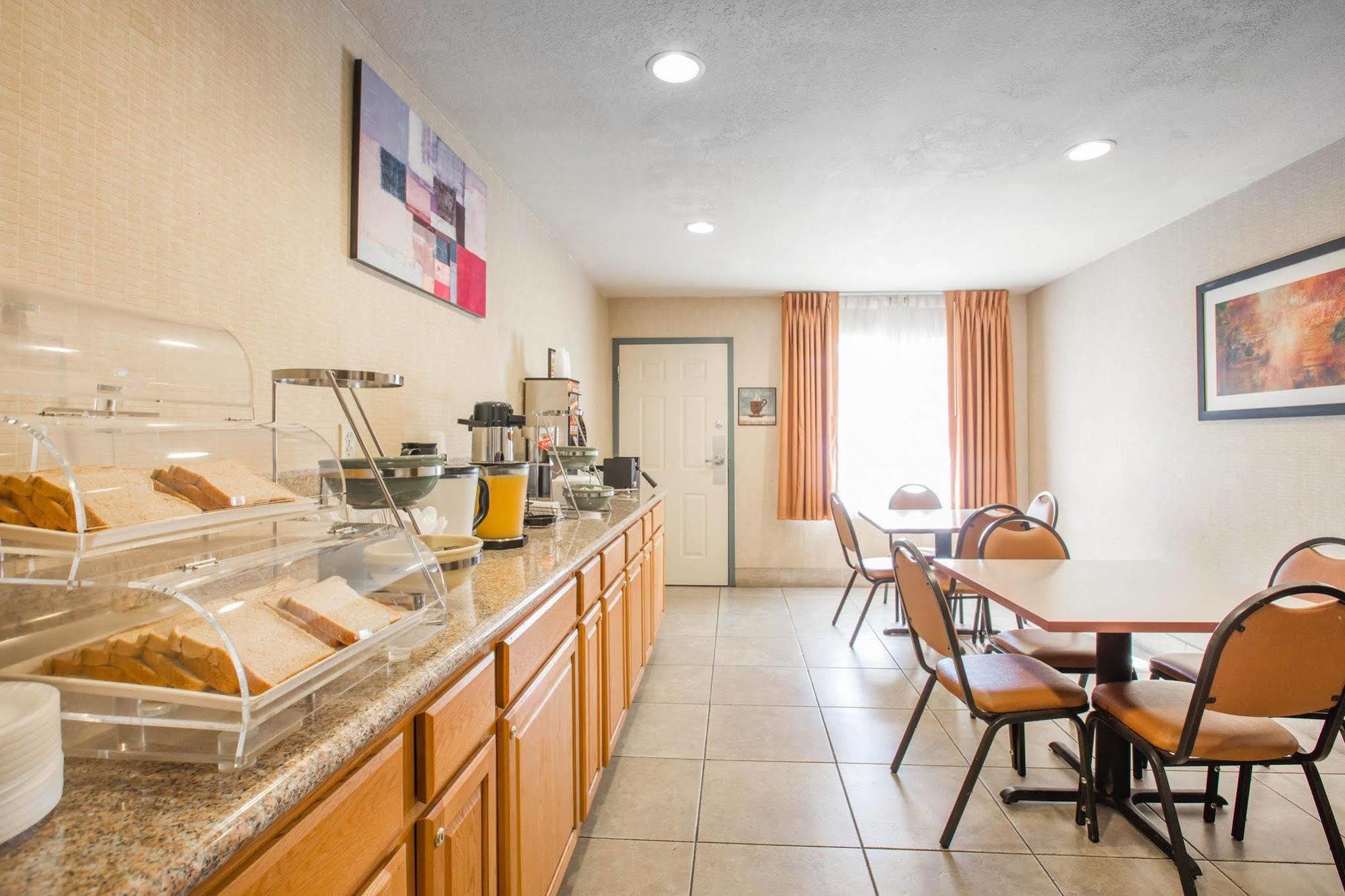 Econo Lodge Inn & Suites Lodi - Wine Country Area Ngoại thất bức ảnh